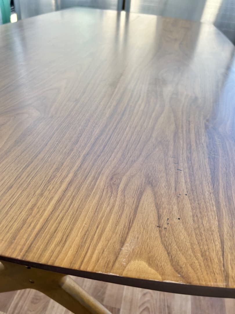 ニトリ　リラックス　ダイニングテーブル　机　オシャレ　インテリア　モダン