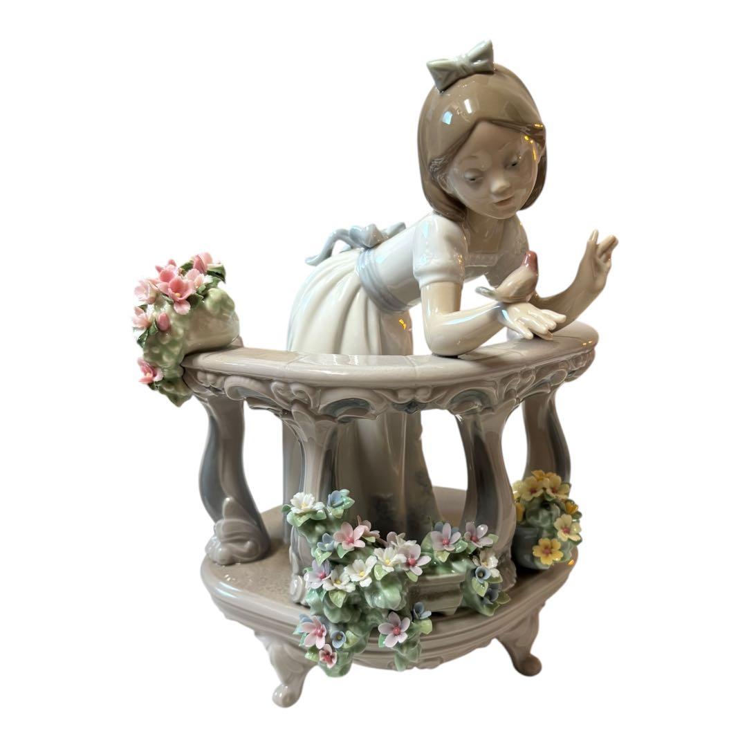LLADRO リヤドロ バルコニーの朝 花と少女 陶器人形 置物　インテリア