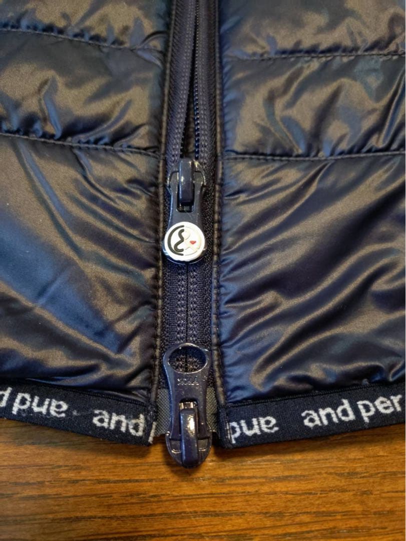 and per seのメンズ用中綿ゴルフ用ベスト