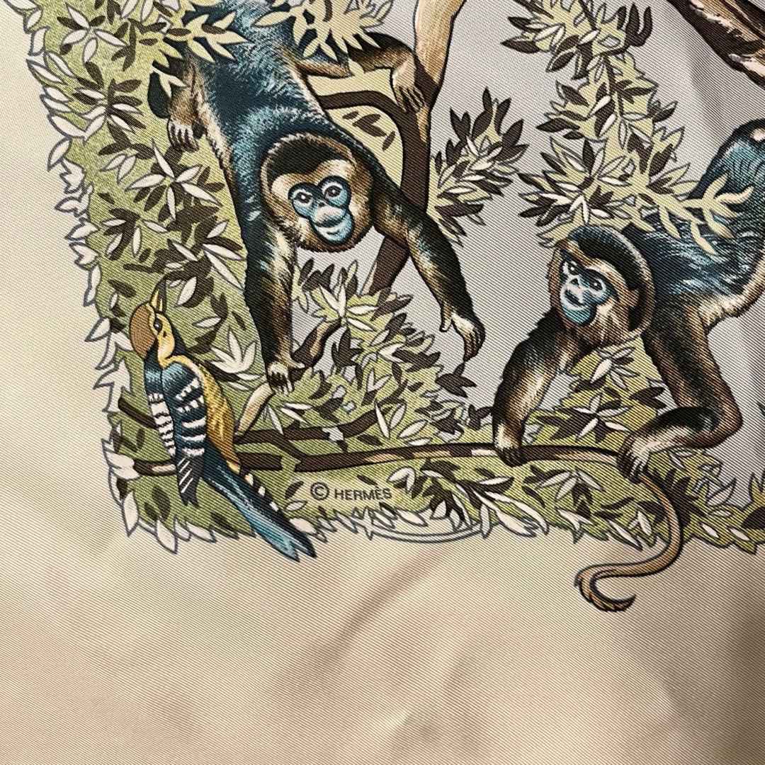 ❣️美品❣️HERMESエルメス スカーフ カレ四川省 SICHUAN 動物 パンダ