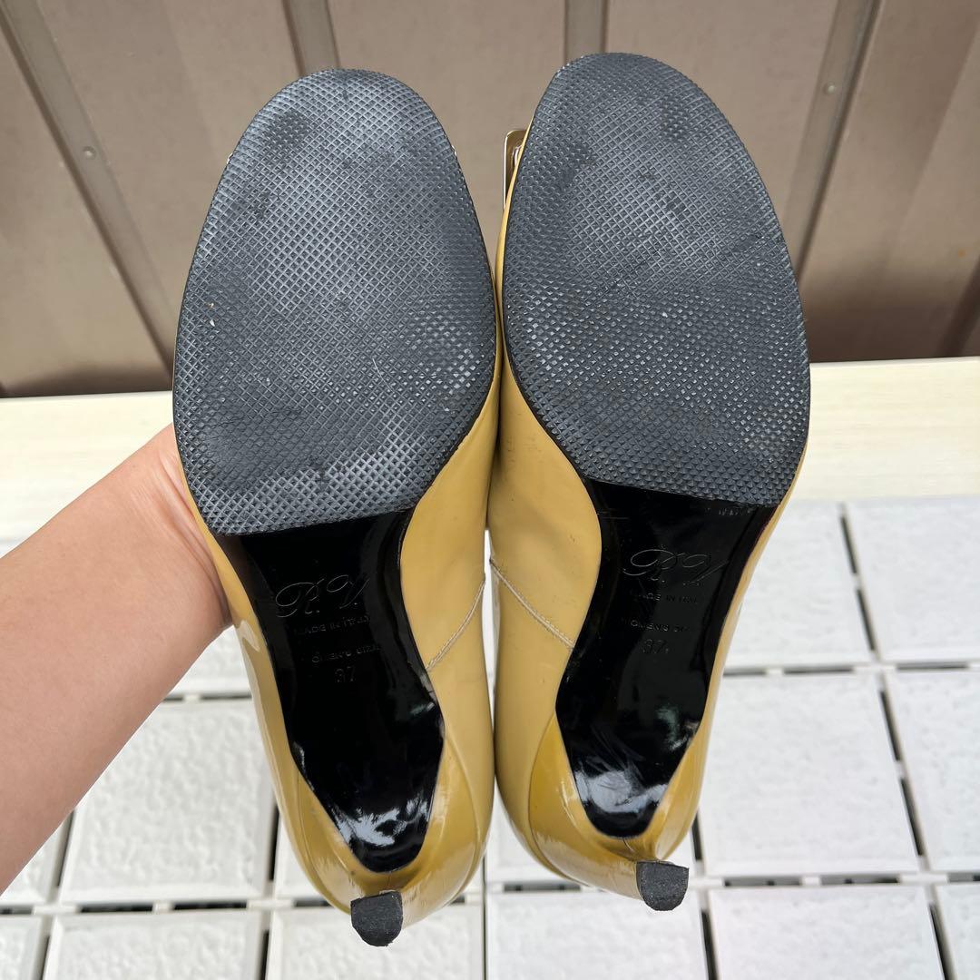 37 ROGER VIVIER 絵馬メル　パンプス　ベージュ　24