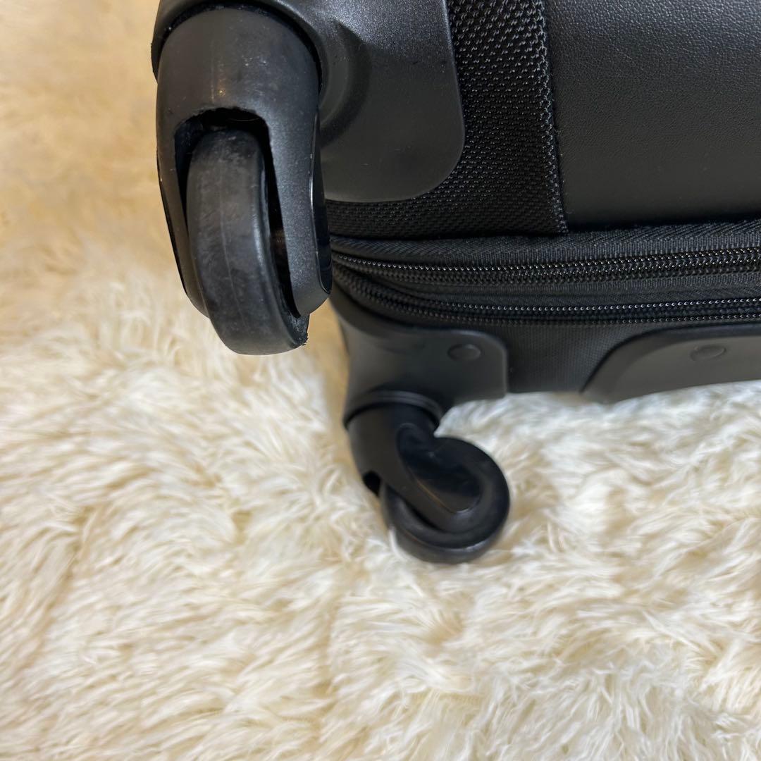 サムソナイト PRO-DLX4 機内持込可 スーツケース