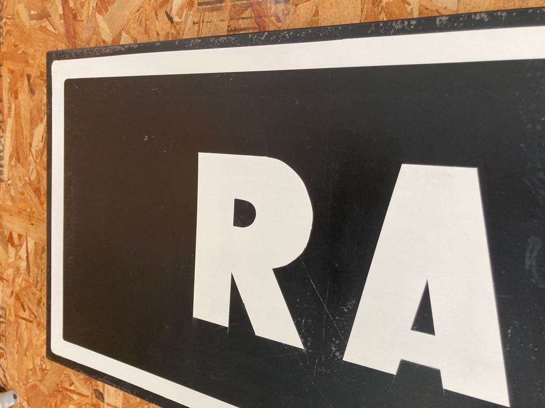 ウォールアート　ディスプレイ　看板　スチール　RAIDERS レイダース　サイン