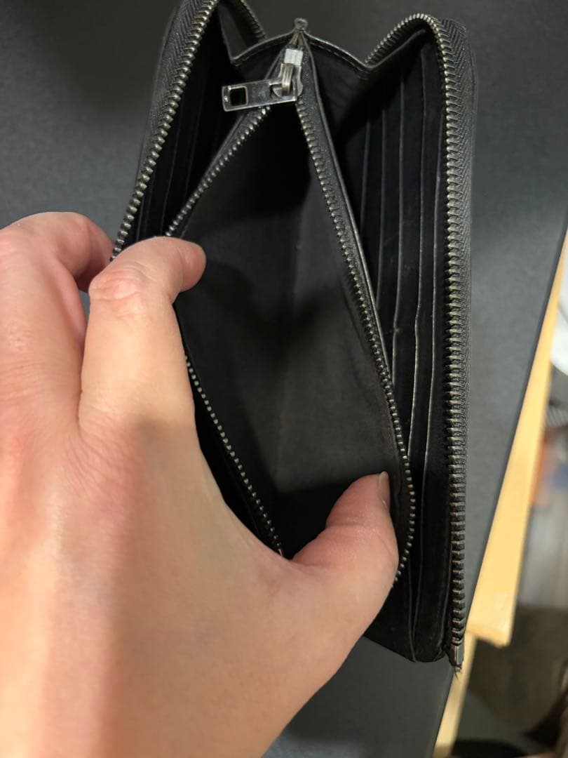 【訳あり】メゾンマルジェラ　長財布　L字ファスナー　4ステッチ　レザー　ブラック