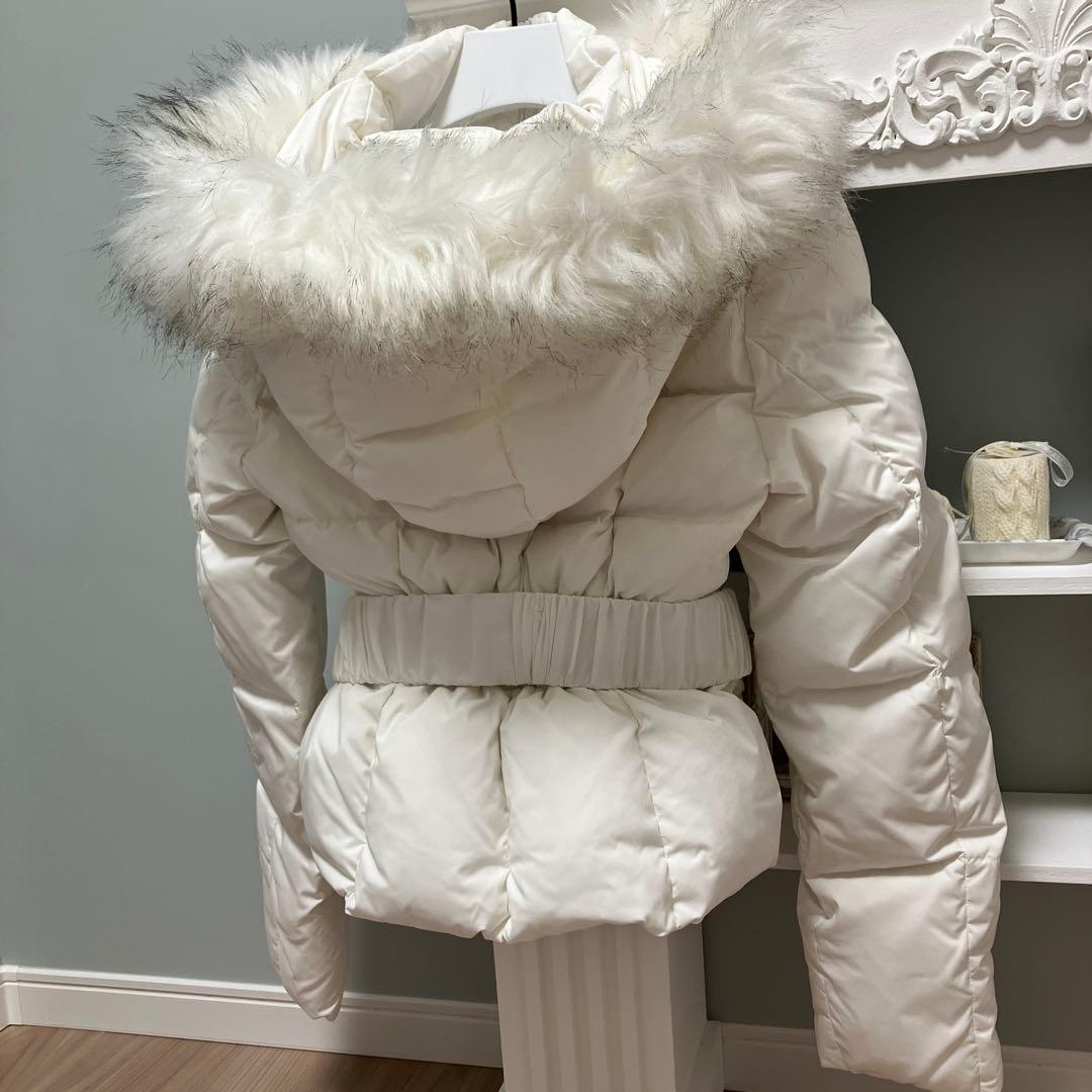 GYDA ベルト付きショート　ダウンコート　ホワイト