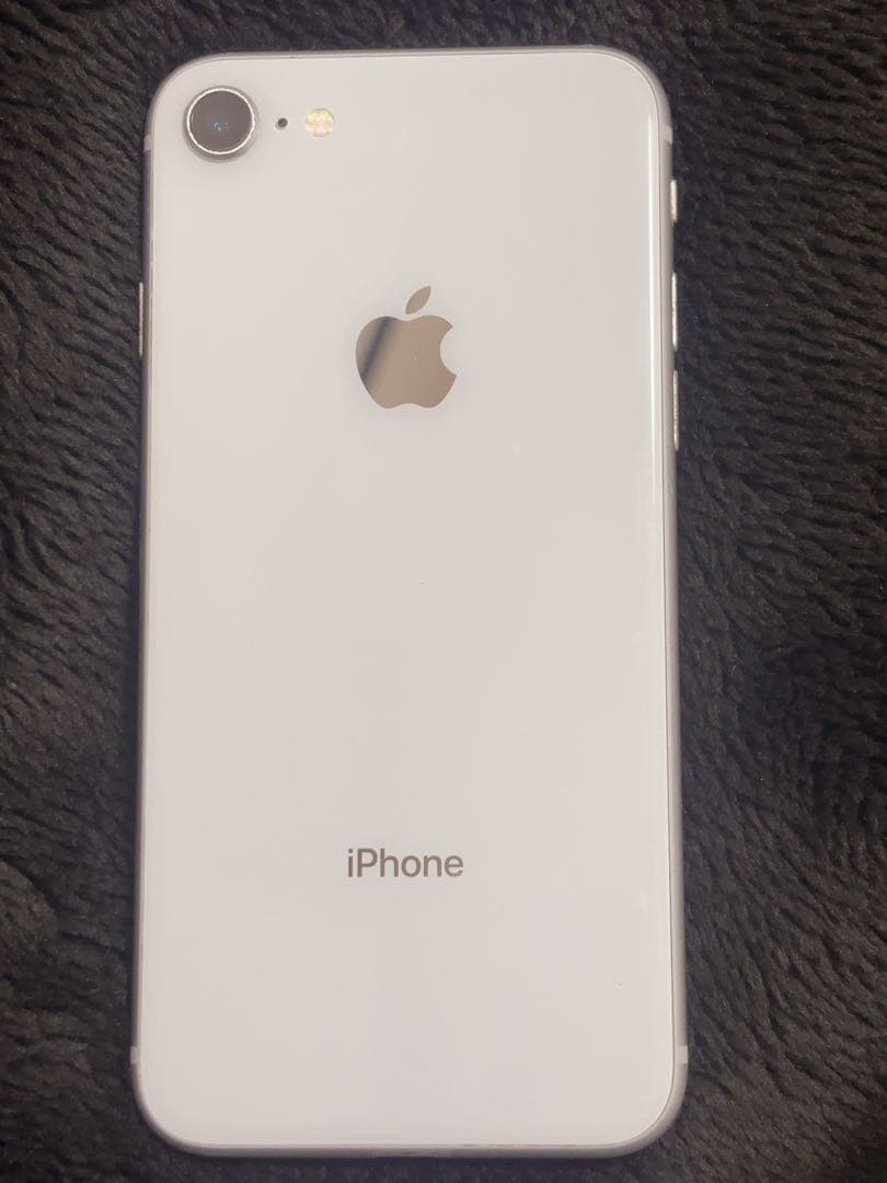 iPhone 8ホワイト 64GB
