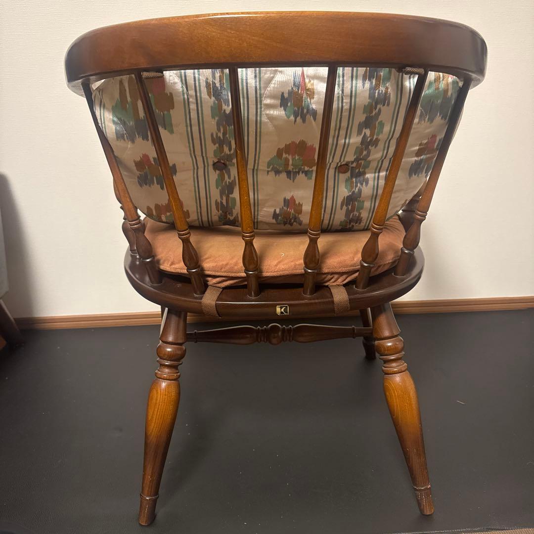 飛騨産業チェア　柄クッション付き