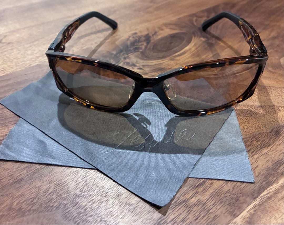 Zeque by ZEAL OPTICS(ジールオプティクス) STELTH ！