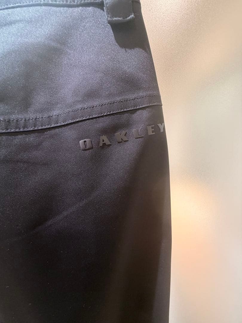 Oakley スノーボードウェア　上下セット　白黒