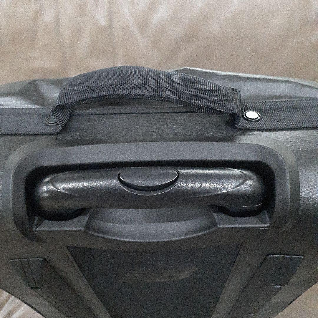 新品未使用☆ new balance キャリーバッグ