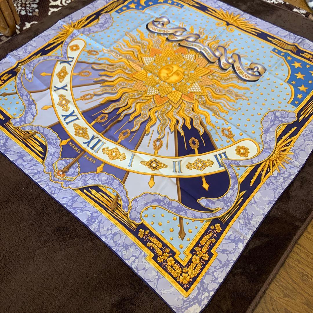 【美品】HERMÈS シルクスカーフ 太陽と星