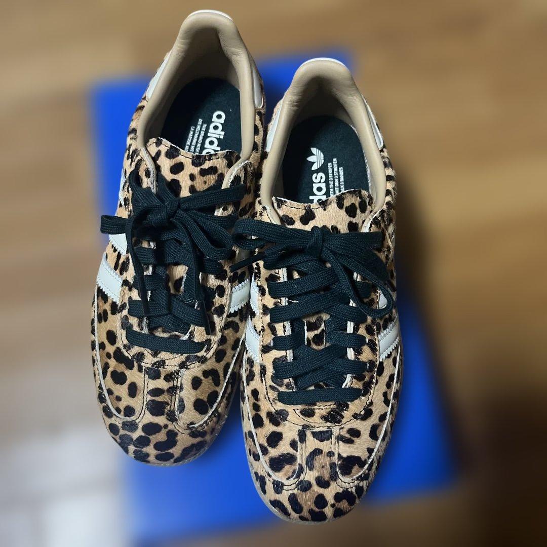 アディダス　SANBA OG W 25センチ