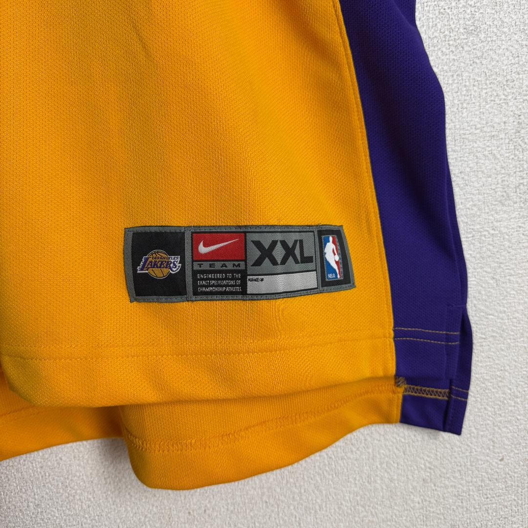 【海外限定☆2XLサイズ☆レイカーズ】ナイキ NBA刺繍ウォームアップTシャツ