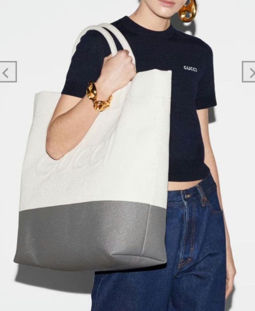 か*ぺ様 GUCCI グッチ エンボスロゴ キャンバス トート ショルダーバッグ