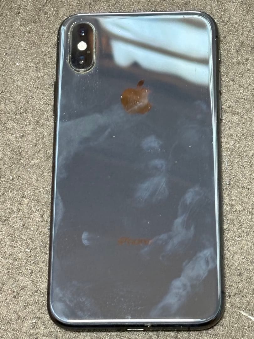 は*る様 iPhone Xs スペースグレイ本体　256GB 充電MAX80%