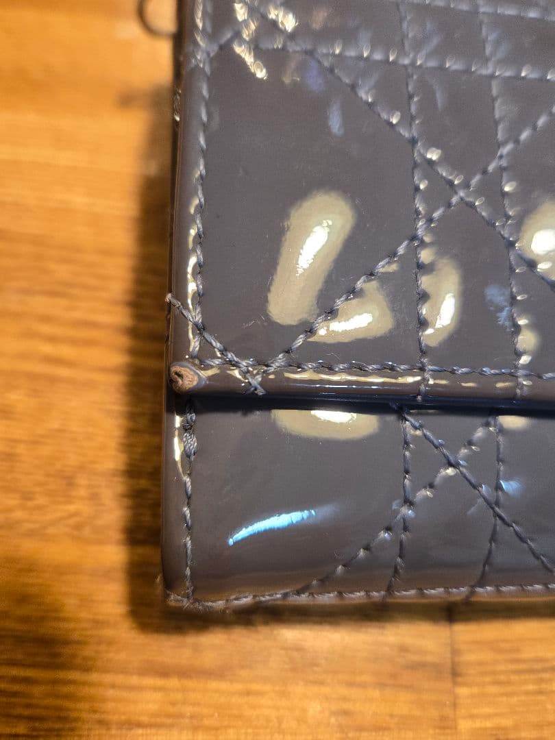 Lady Dior Lotus ウォレット カナージュ パテントカーフスキン