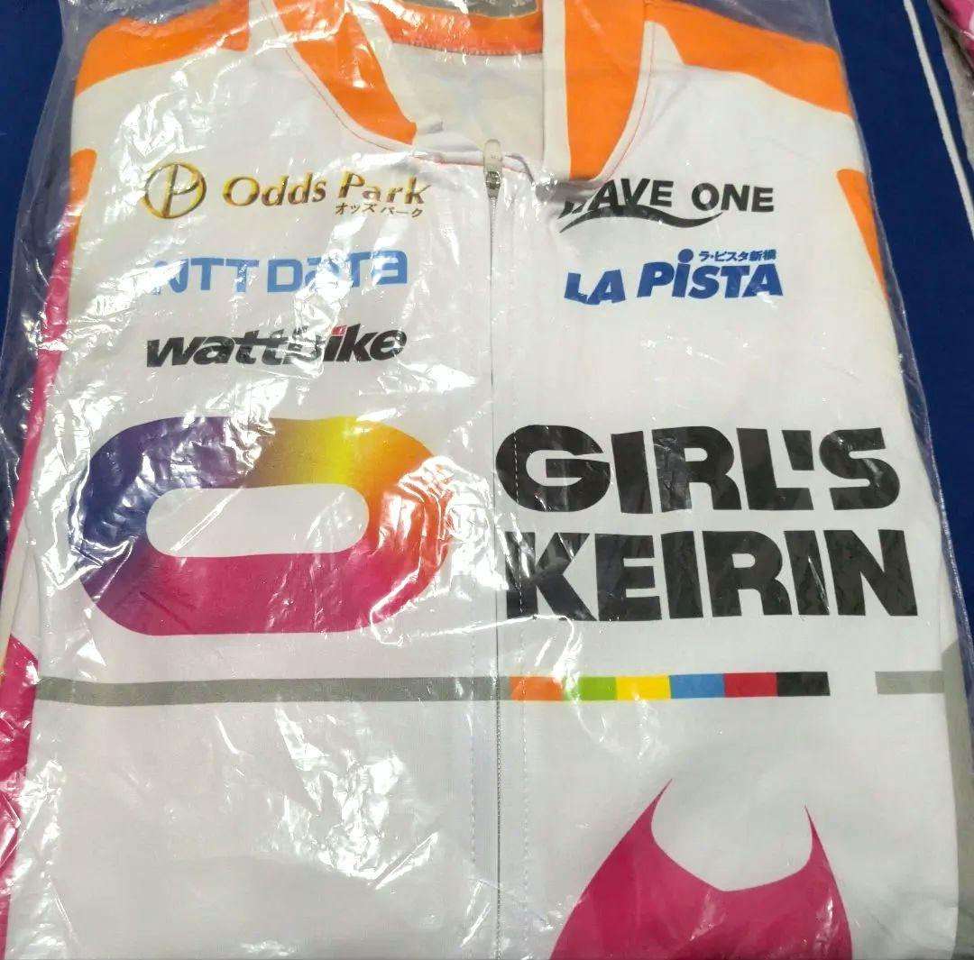 ガールズケイリン旧ユニフォーム7番車
