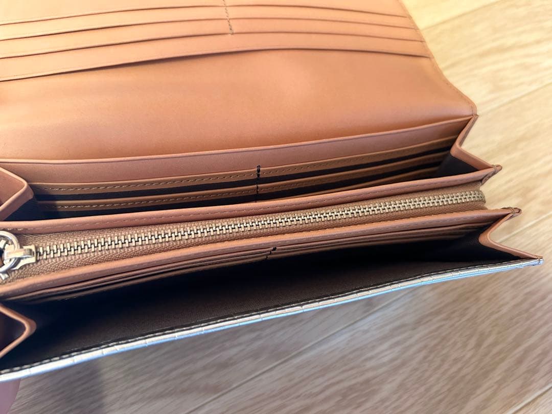 Vivienne Westwood 長財布　ヴィヴィアン