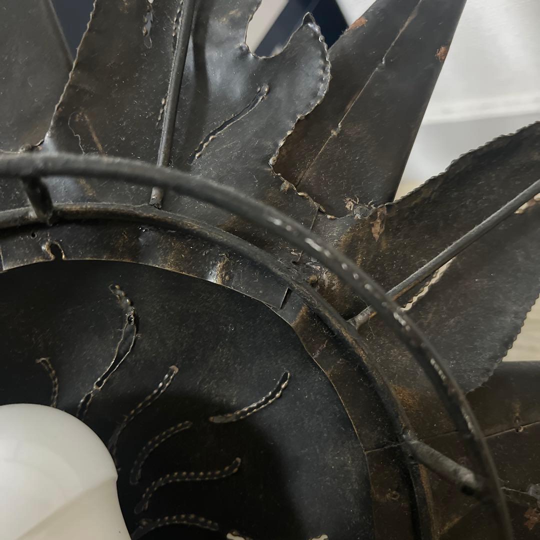 太陽デザインの　ランプ