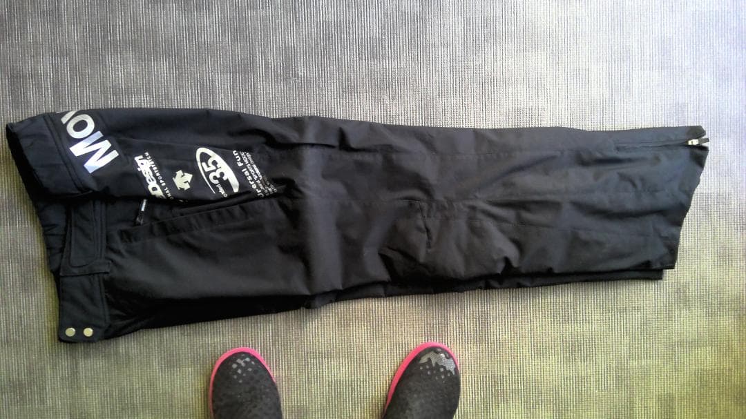 スキー、スノボウェア　デサント　MOVEスポーツ