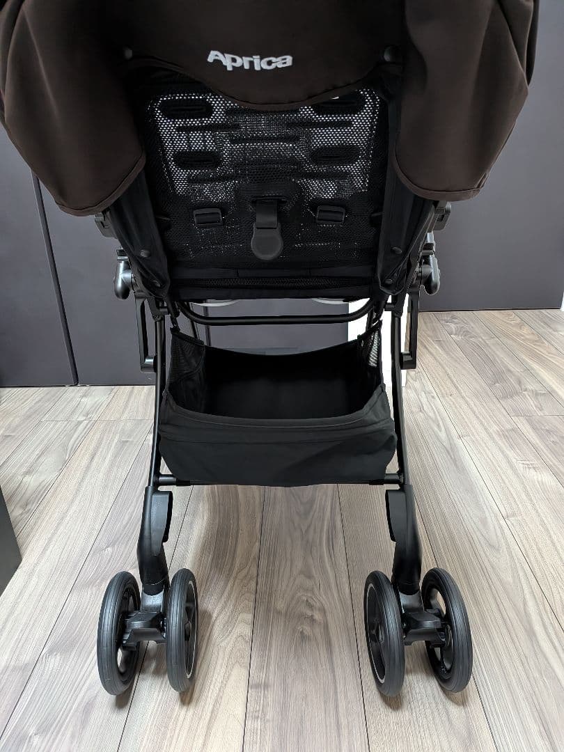 【新品・未使用】ラクーナ クッション AH ブラウン