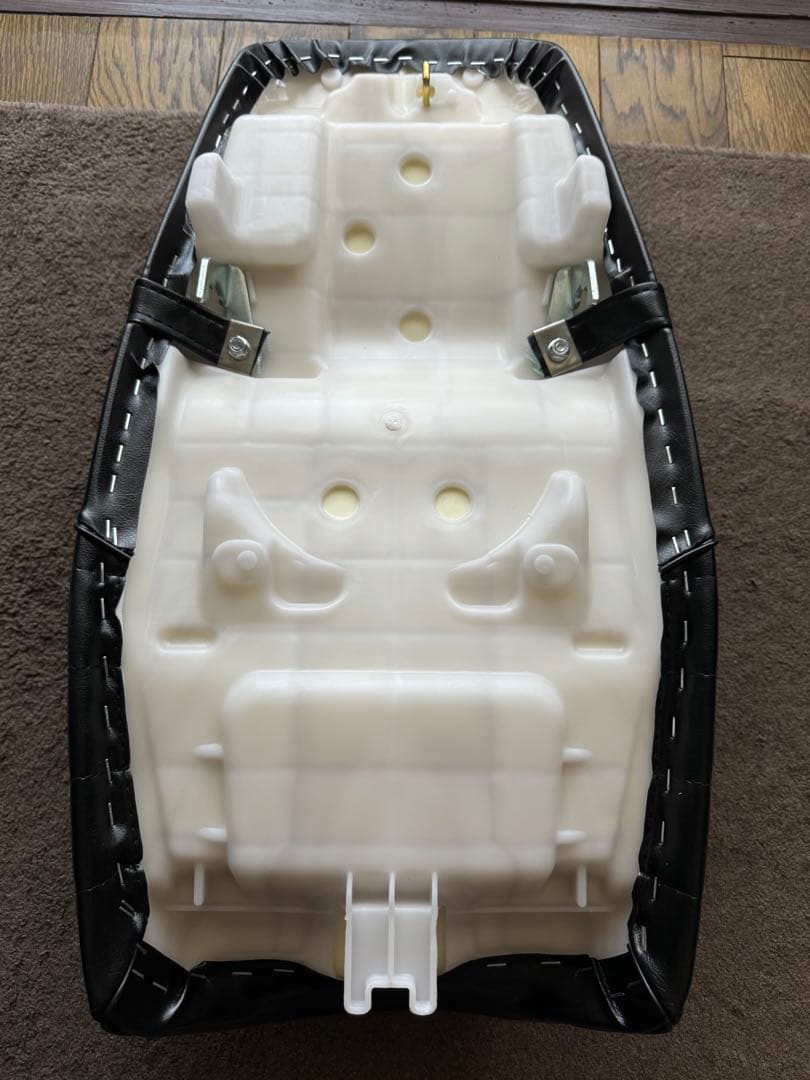 Kazu　cb400sf タックロールシート nc39 nc42