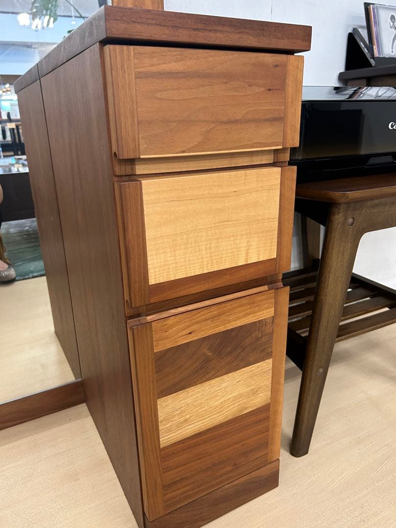 展示品☆ドレッサー 姿見 ミラー スタイリッシュ 鏡台 鏡 化粧台 開梱設置付