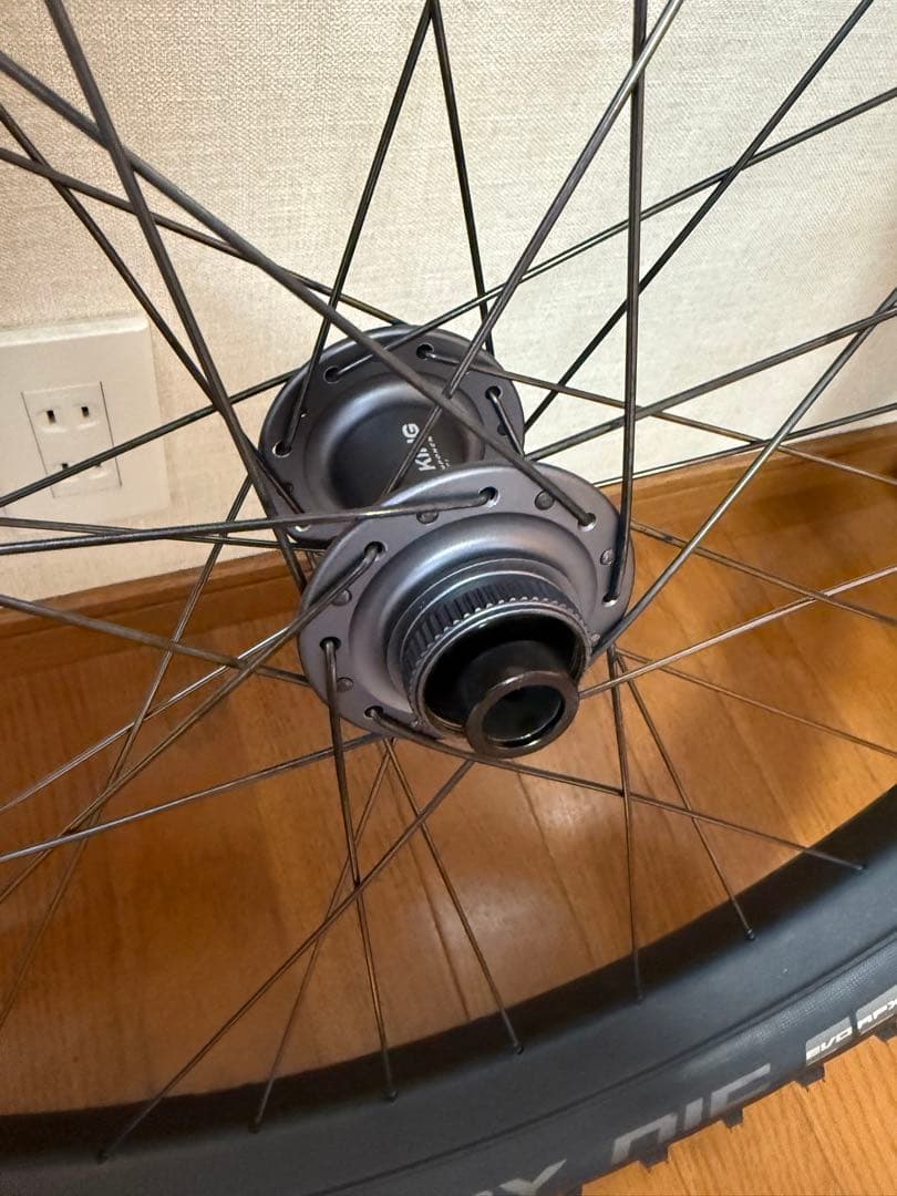 セミファットバイク用ホイールセット　クリスキング& DTSwiss