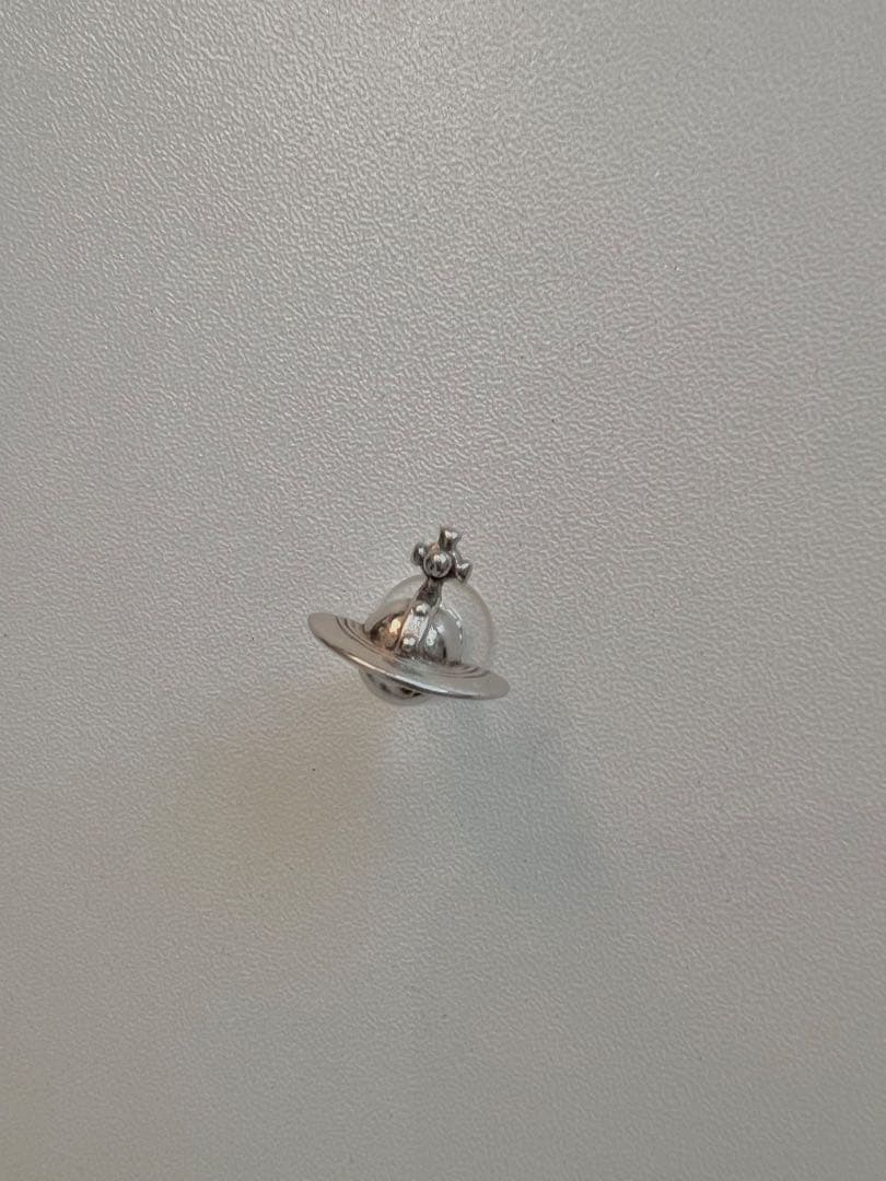 レア Vivienne Westwood オーブピアス片耳 シルバー925