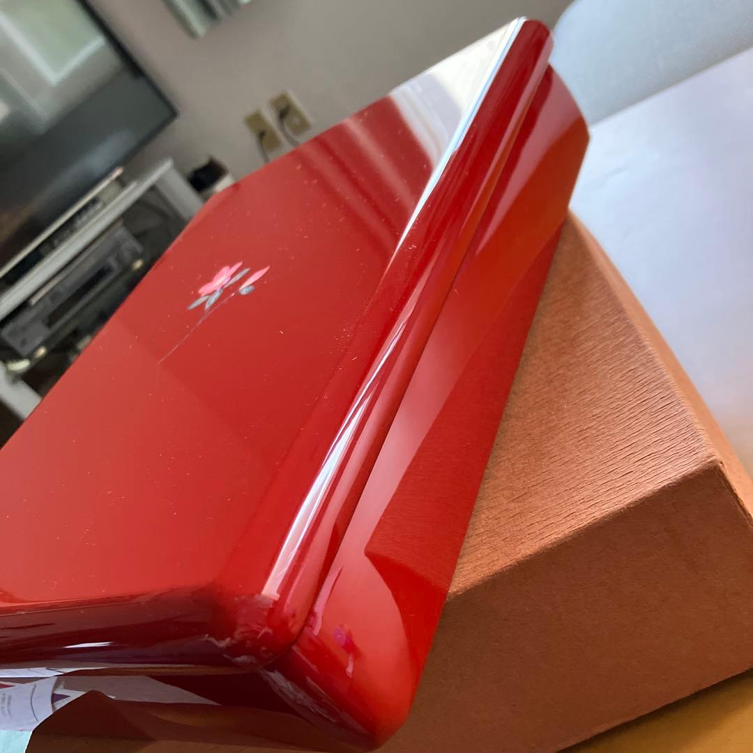 大幅お値下げ　高岡漆器　赤い漆器 文箱 花のデザイン（青貝）