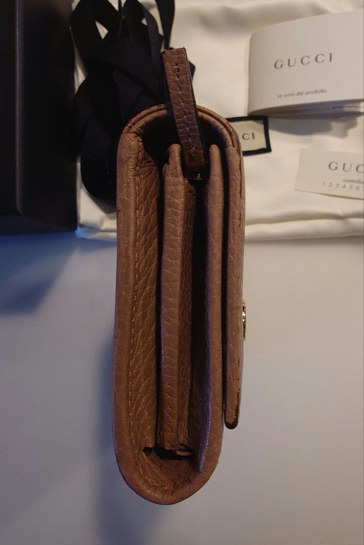 GUCCI マーモント　レザー 二つ折り財布