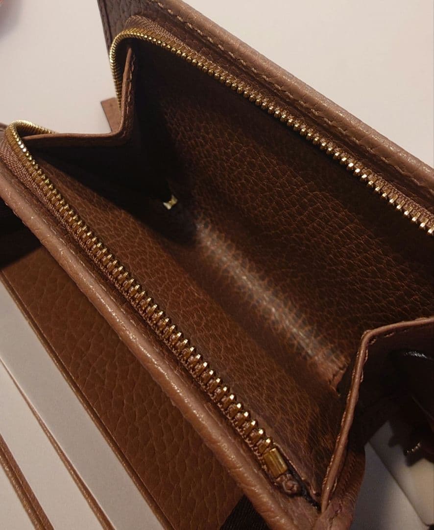 GUCCI マーモント　レザー 二つ折り財布