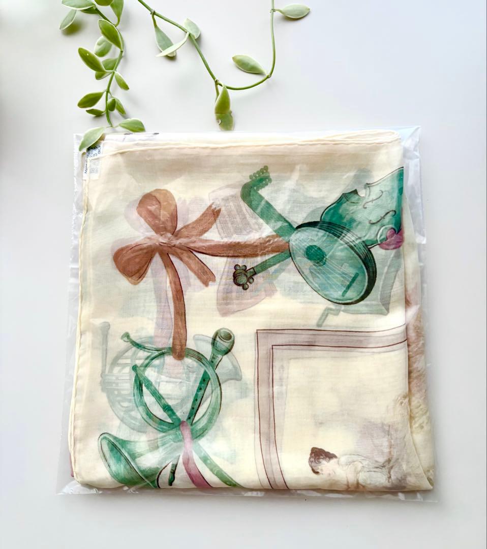 Hermès シルクシフォン カレ90 LA DANCE