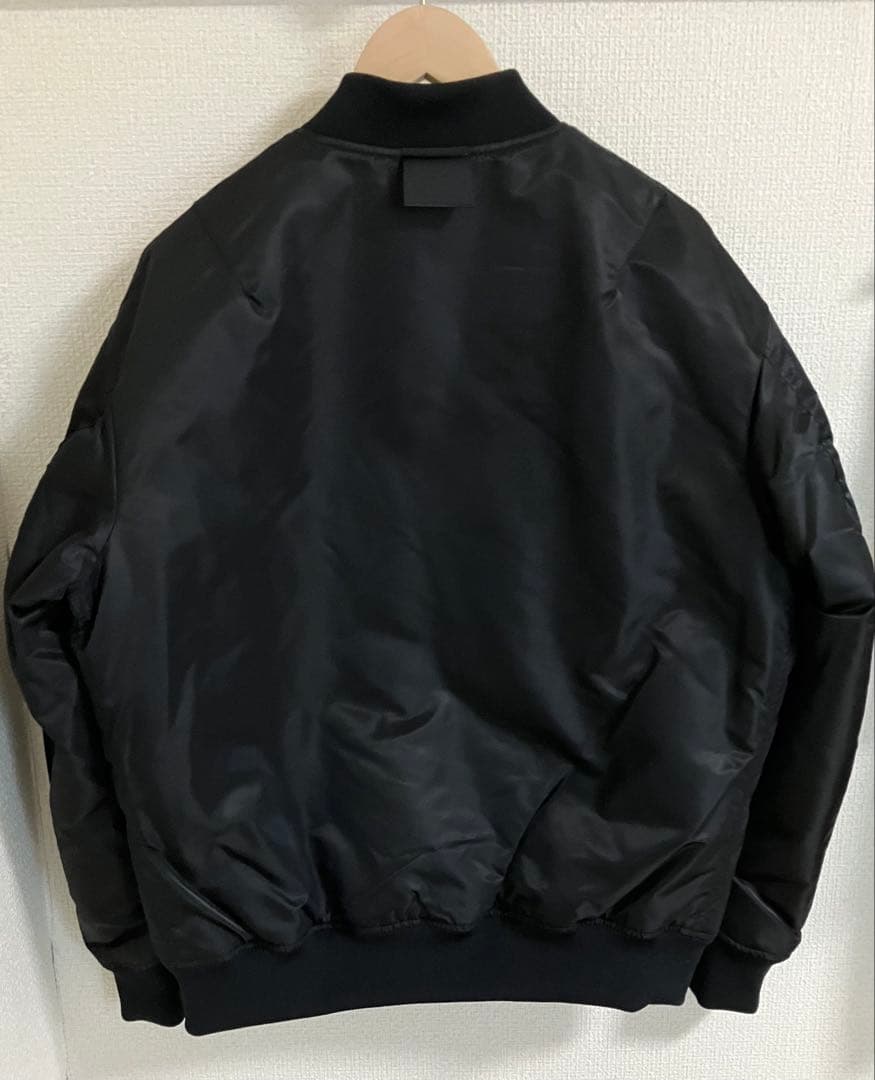 UNIQLO＋J ハイブリッドダウンオーバーサイズMA-1 ブラック Ｌサイズ