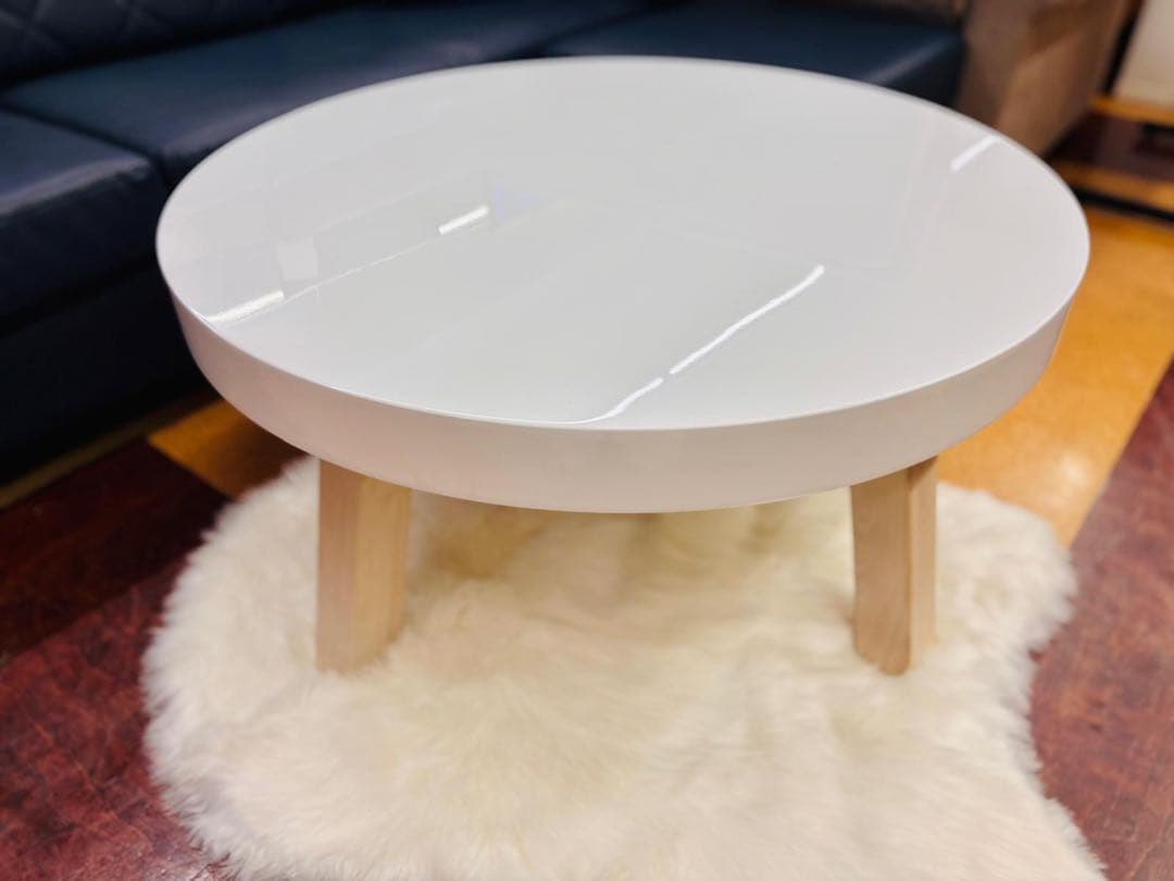 Francfranc円形ホワイトの明るい色センターテーブル