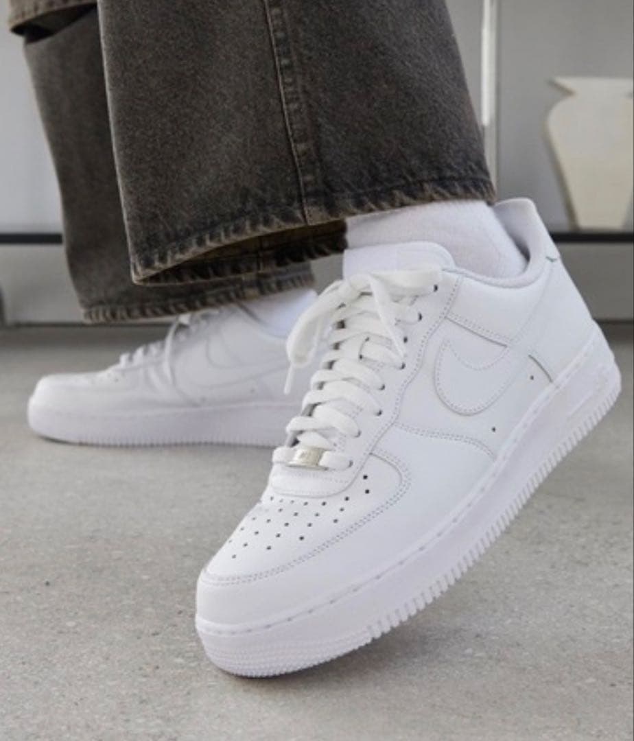 ナイキ エア フォース 1 '07 CW2288-111ホワイト　27センチ