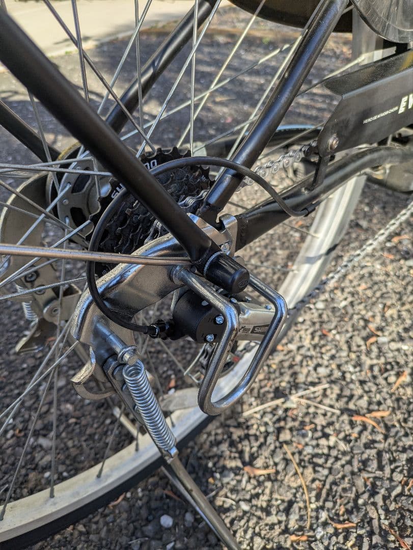 【直接引取限定】電動アシスト自転車　後輪タイヤ、チェーン類新品　バッテリー3つ