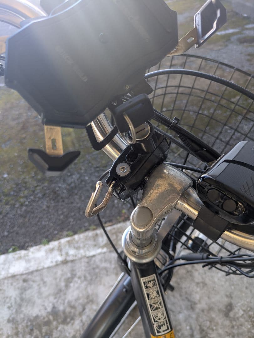 【直接引取限定】電動アシスト自転車　後輪タイヤ、チェーン類新品　バッテリー3つ