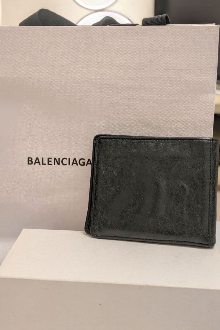 【BALENCIAGA】二つ折り財布