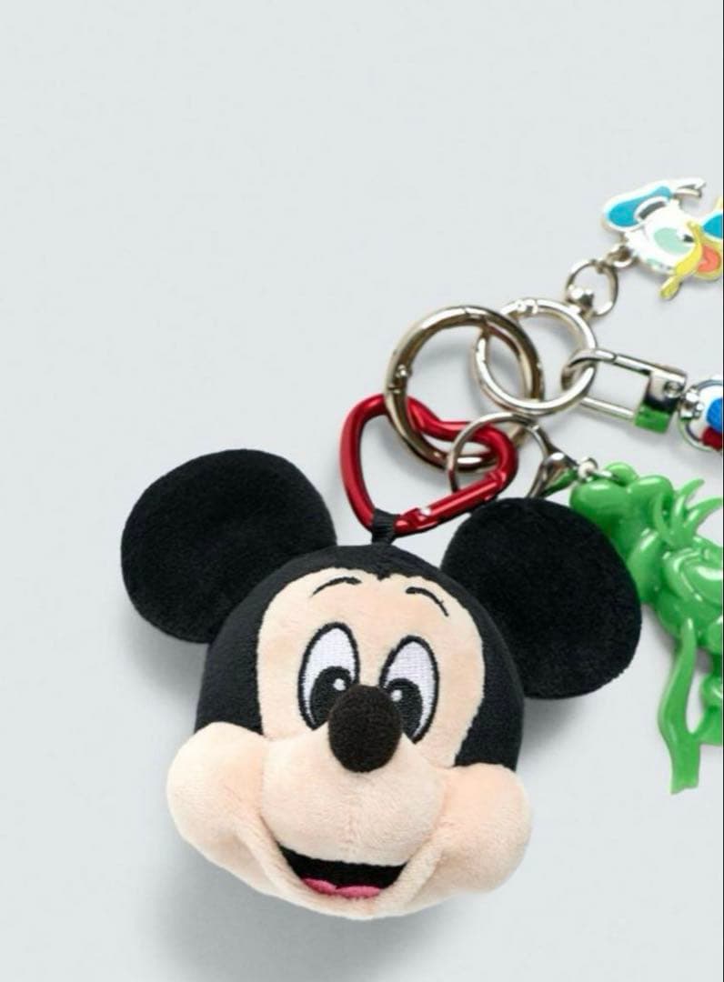 【新品】ミッキーマウス ストラップ ZARA