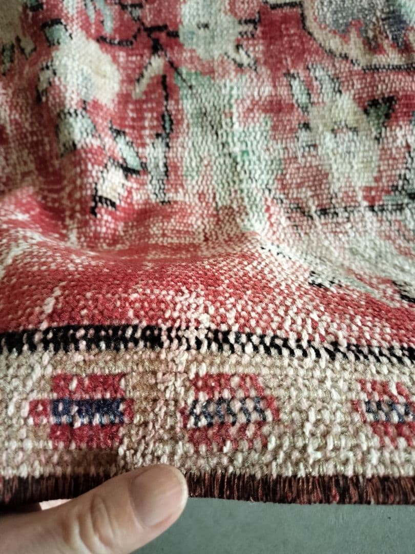 大判/シャビーな赤　ヴィンテージトルコラグ　No.666