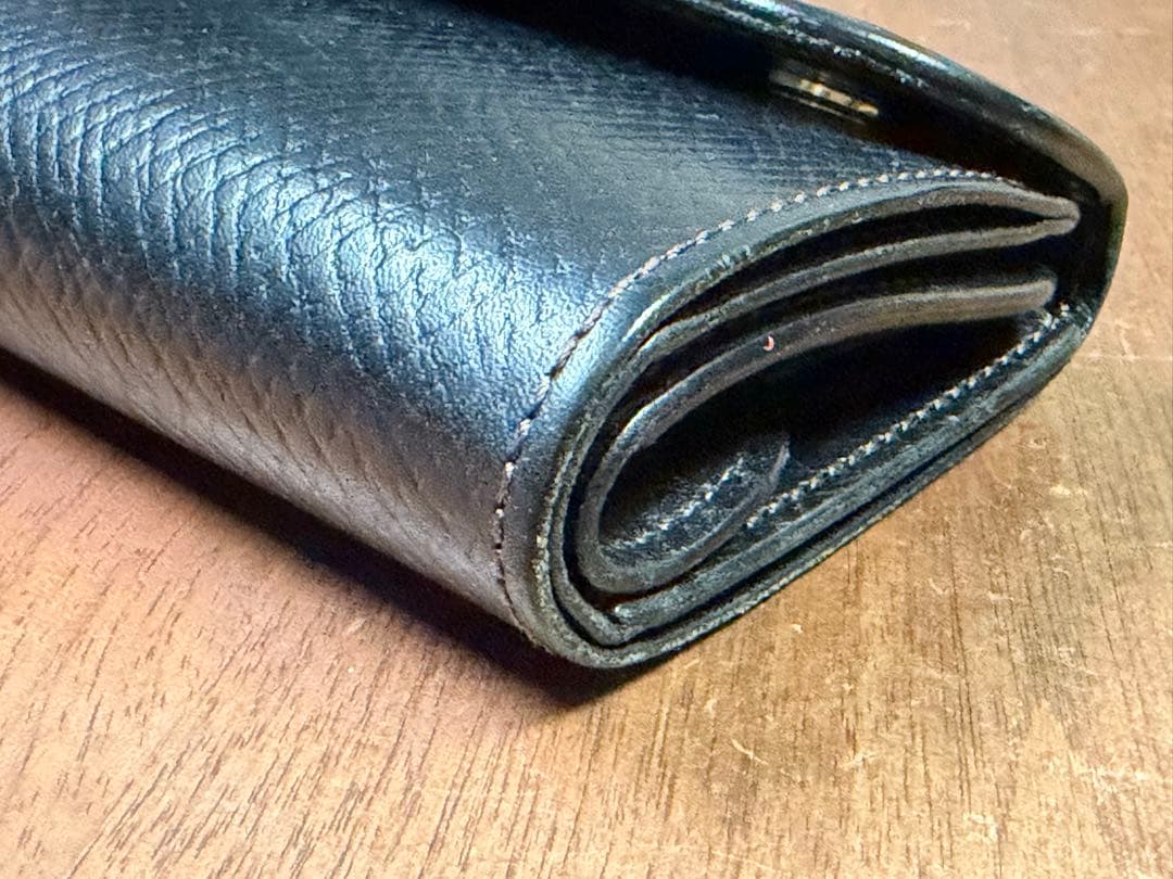 WILDSWANS(ワイルドスワンズ)中型三つ折り財布・BYRNE　黒