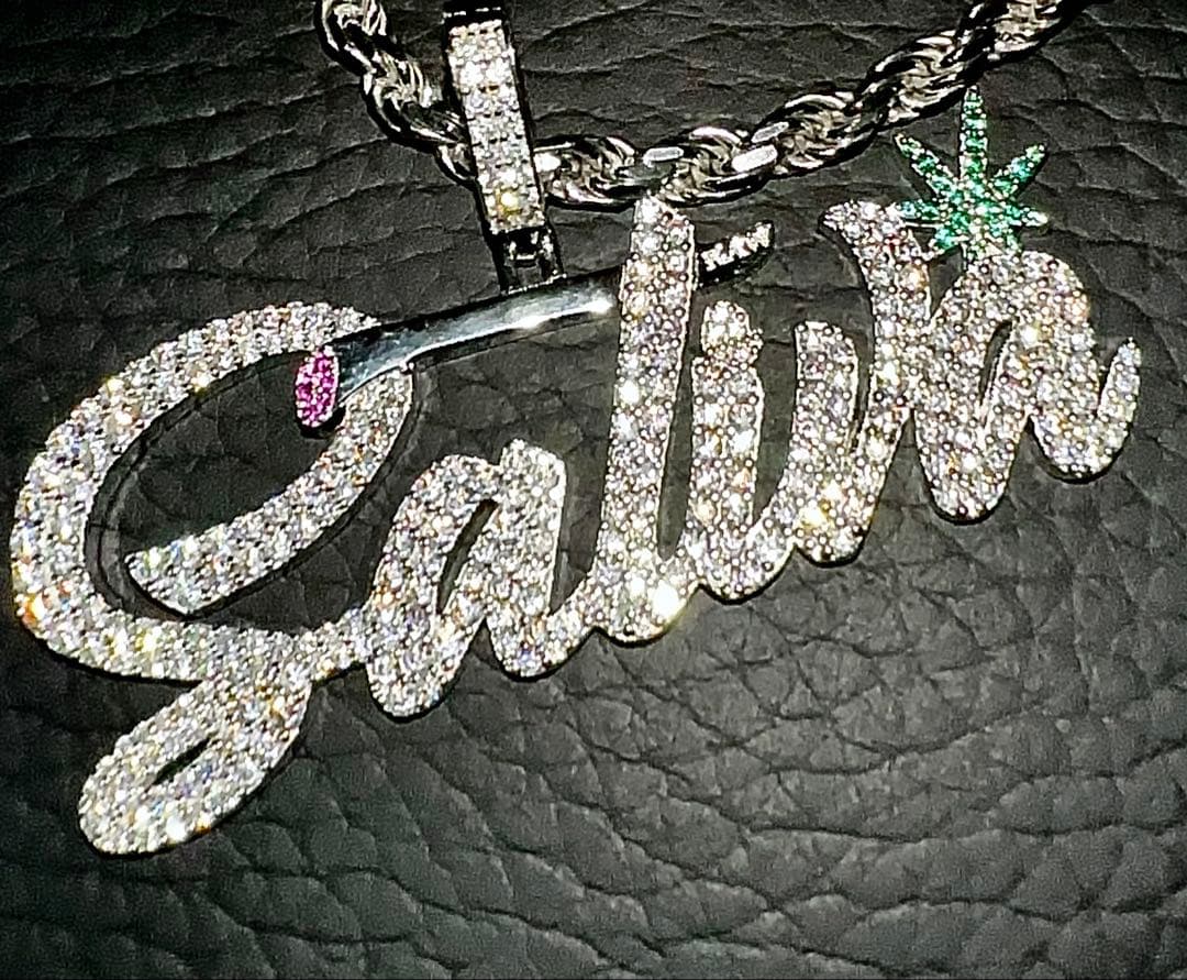 サティバ、クロスペンダントセット⭐︎UNIQUNS⭐︎