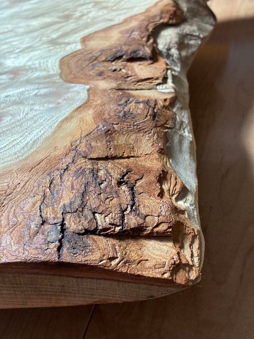 【現品限り】国産楠（くすのき） 無垢一枚板サイドテーブル｜天然木の表情を楽しむ