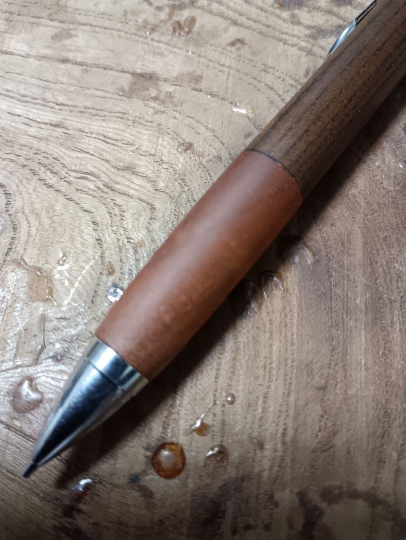 木軸0.5㎜シャーペン/0.7㎜ボールペン 神代桜＆神代欅蜜蝋クリーム仕上げ。