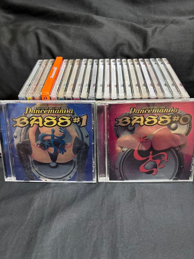 近々削除予定　ダンスマニア　シリーズ　32枚セット