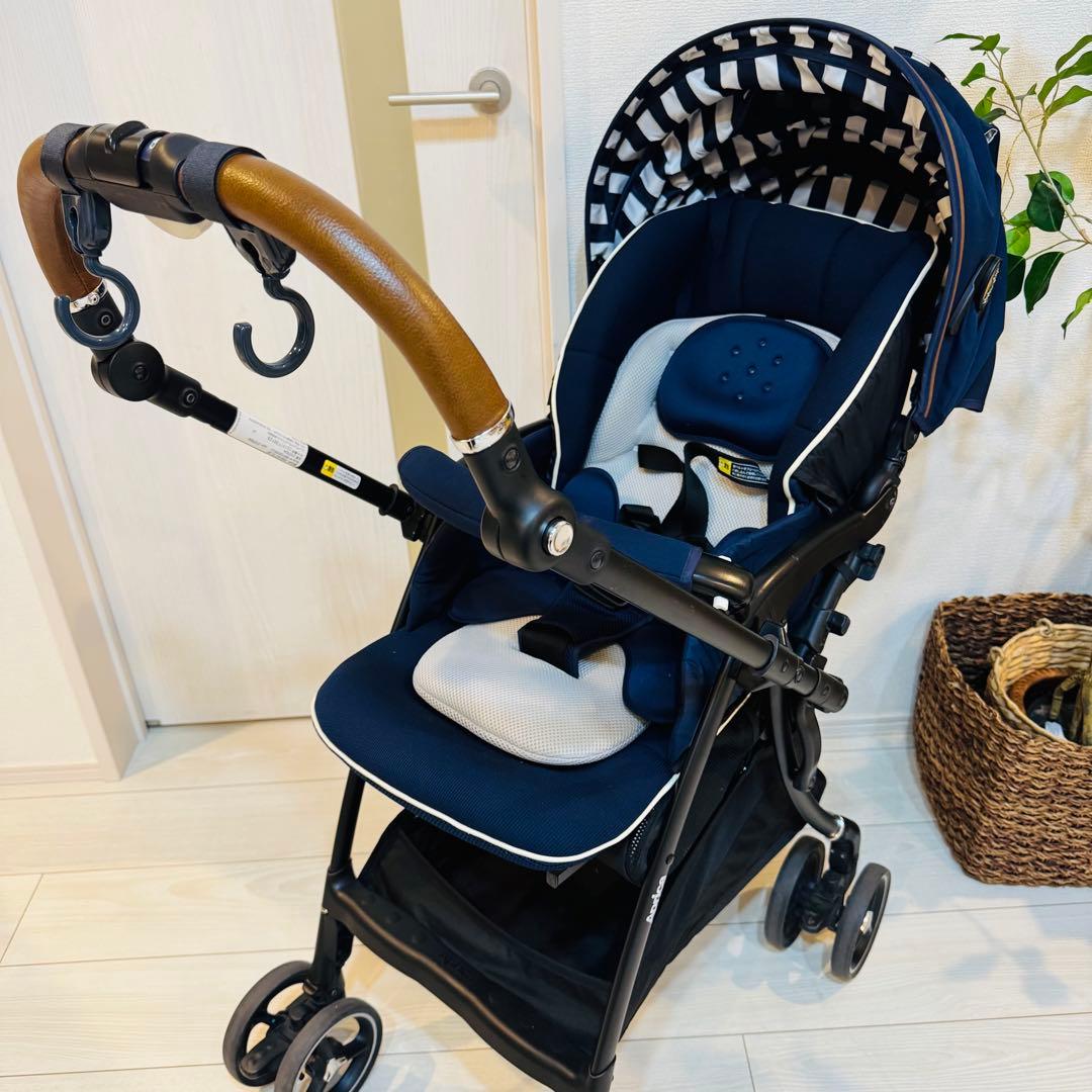 ひ*な様 【美品✨】アップリカ　ベビーカー　ラクーナビッテ クッション⭐︎ レザ