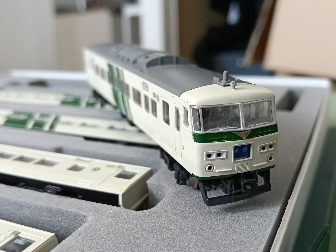 KATO 10-443 185系0番台踊り子 8両