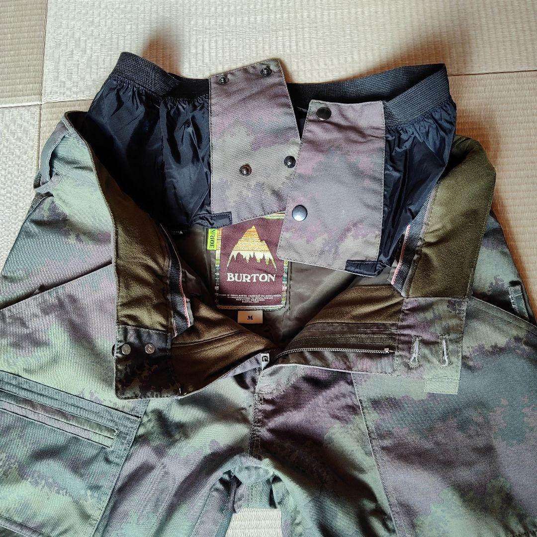 美品 BURTON 迷彩 スノーボードウェア 上下セット メンズM
