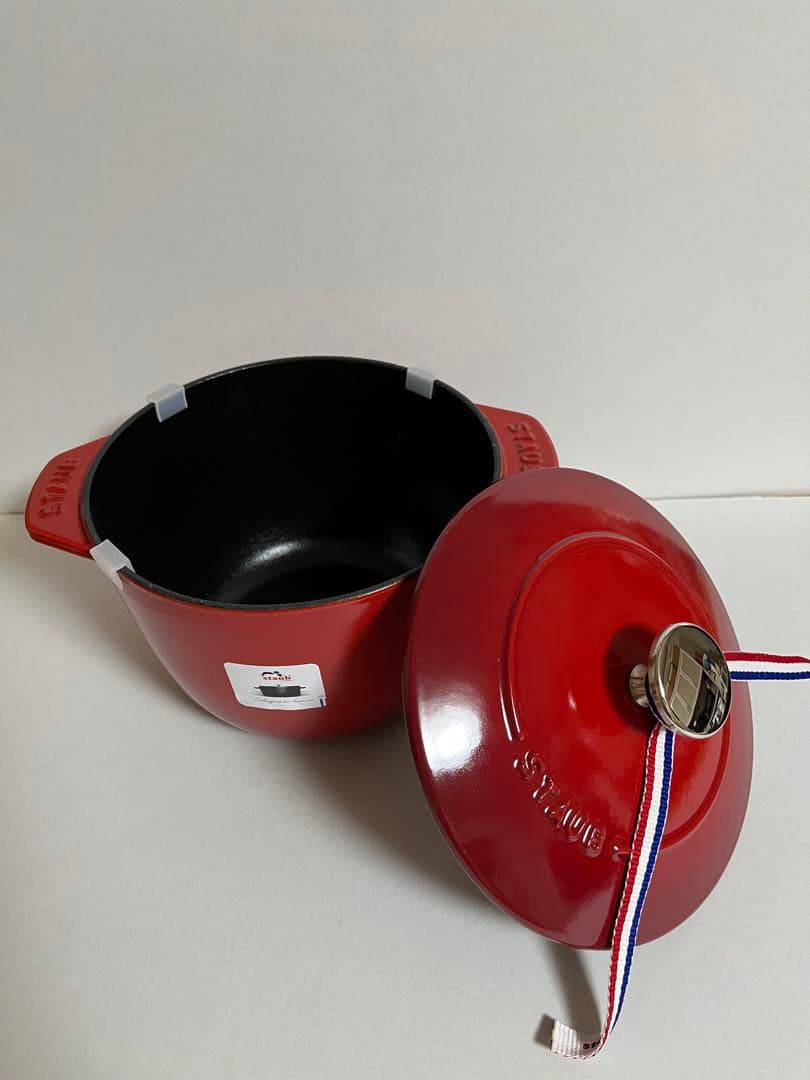 ストウブ ラ・ココット de GOHAN M 16 cm チェリー, 鋳鉄